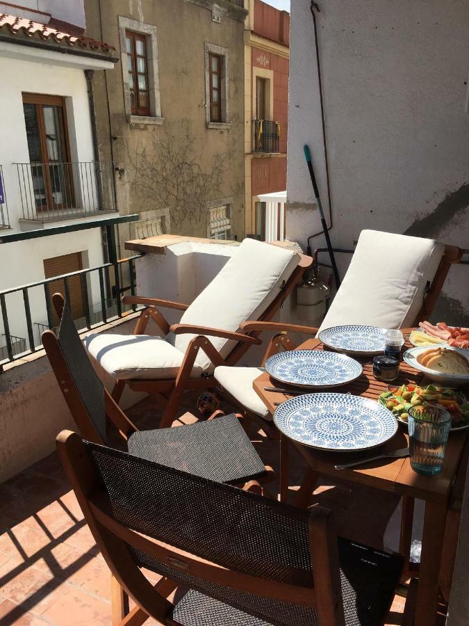 2 Bedroom Apartment In The Old Town, Close To The Beach L' Escala المظهر الخارجي الصورة